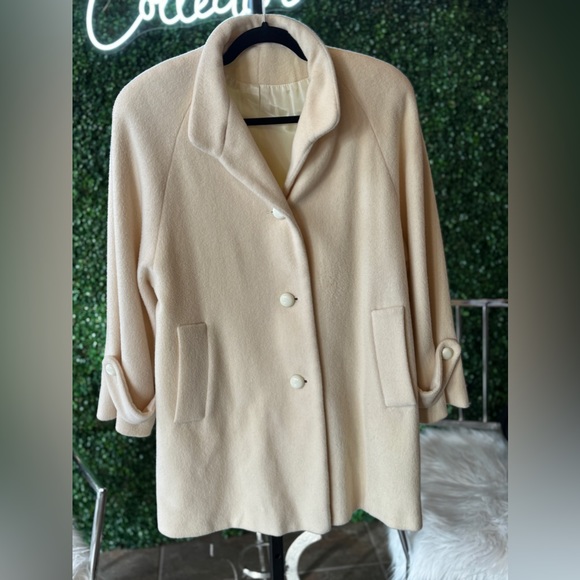 Vintage cream wool blend coat